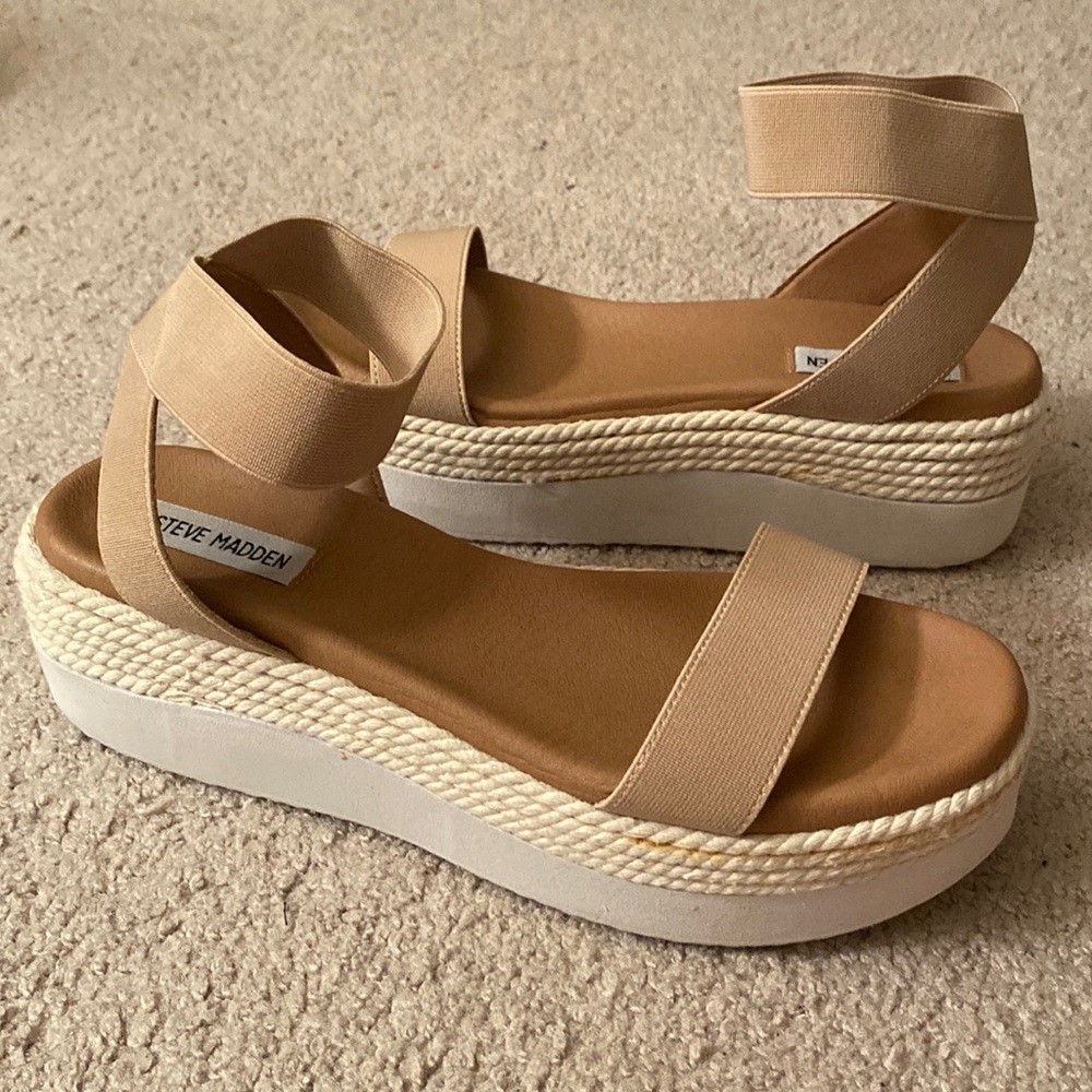 Platform sandals